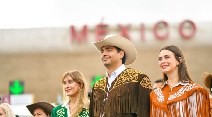 CELEBRARON ALCALDES CARLOS PEÑA ORTIZ Y SERGIO CORONADO Jr. TRADICIONAL ABRAZO BINACIONAL REYNOSA-HIDALGO