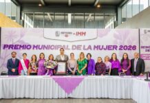 ENTREGÓ CARLOS PEÑA ORTIZ EL PREMIO MUNICIPAL DE LA MUJER 2026 A LA SRA. SONIA MAIDE FAZ DE GARZA CANTÚ