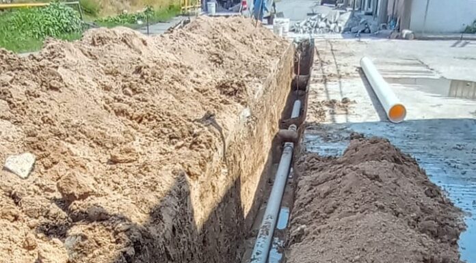 INICIÓ COMAPA REHABILITACIÓN DE DRENAJE SANITARIO EN LA COLONIA LA CAÑADA