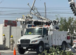 DAÑARON VIENTOS INTENSOS RED ELÉCTRICA EN REYNOSA SIN REGISTRARSE LESIONADOS
