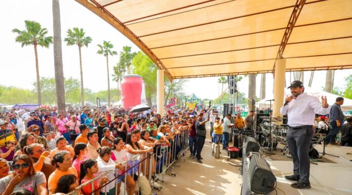PRESENTÓ EL ALCALDE CARLOS PEÑA ORTIZ AL VAYVEN DEL AMOR EN LA PLAYITA DE REYNOSA