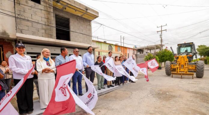 DIO CARLOS PEÑA ORTIZ INICIO A OBRA DE PAVIMENTACIÓN EN LOMAS DEL VILLAR