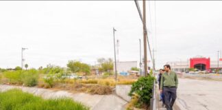 SUPERVISA ALCALDE CARLOS PEÑA ORTIZ DESAZOLVE DEL DREN REYNOSA PARA PREVENIR INUNDACIONES