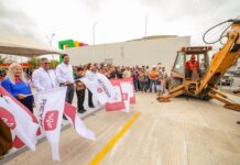 CONSTRUYE GOBIERNO DE CARLOS PEÑA ORTIZ UNA TECHUMBRE EN IRCA JARACHINA