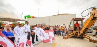 CONSTRUYE GOBIERNO DE CARLOS PEÑA ORTIZ UNA TECHUMBRE EN IRCA JARACHINA