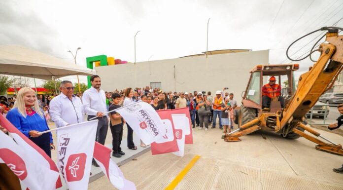 CONSTRUYE GOBIERNO DE CARLOS PEÑA ORTIZ UNA TECHUMBRE EN IRCA JARACHINA
