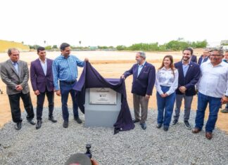 DEVELÓ CARLOS PEÑA ORTIZ PRIMERA PIEDRA DEL MULTICOMERCIAL REYNOSA CON ESTIBEN HANDAL DABDOUB