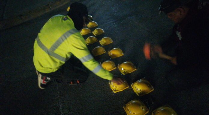 CON JORNADA NOCTURNA EL GOBIERNO DE REYNOSA DA MANTENIMIENTO A SEÑALIZACIÓN VIAL