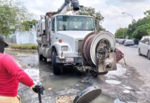 REPARÓ COMAPA DERRAME DE DRENAJE EN INTEGRACIÓN FAMILIAR