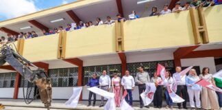 NUEVA TECHUMBRE ESCOLAR ES COMPROMISO DE CARLOS PEÑA ORTIZ CON LA EDUCACIÓN