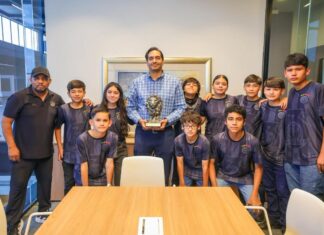 REAFIRMÓ CARLOS PEÑA ORTIZ AL EQUIPO LEONES NEGROS SU COMPROMISO CON EL DEPORTE