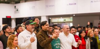 LLEVARON JULIO CÉSAR CHÁVEZ Y CARLOS PEÑA ORTIZ CONFERENCIA «EL VERDADERO COMBATE» A LA UTTN