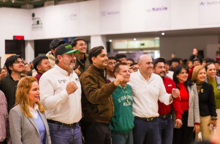 LLEVARON JULIO CÉSAR CHÁVEZ Y CARLOS PEÑA ORTIZ CONFERENCIA «EL VERDADERO COMBATE» A LA UTTN