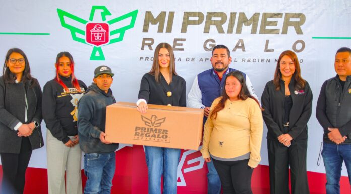 APOYA ALCALDE CARLOS PEÑA ORTIZ A MÁS DE 100 MUJERES MEDIANTE PROGRAMA «MI PRIMER REGALO»