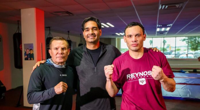 CARLOS PEÑA ORTIZ SE PUSO LO GUANTES CON EL CAMPEÓN MUNDIAL JULIO CÉSAR CHÁVEZ