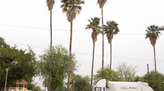 REFUERZAN SERVICIO DE LIMPIEZA EN DÍAZ ORDAZ CON NUEVO CAMIÓN RECOLECTOR