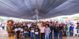 VECINOS DEL FRACCIONAMIENTO HALCÓN RECONOCIERON APOYO DEL ALCALDE CARLOS PEÑA ORTIZ