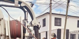 REALIZÓ COMAPA MANTENIMIENTO SANITARIO EN LA COLONIA MARTE R. GÓMEZ