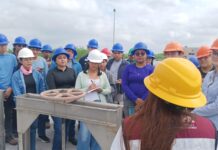 RECIBE COMAPA A ESTUDIANTES DE LA UAT EN PLANTAS TRATADORAS