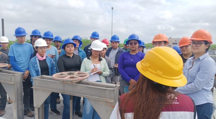 RECIBE COMAPA A ESTUDIANTES DE LA UAT EN PLANTAS TRATADORAS