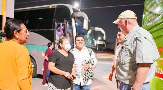 MEJORAN ALCALDE CARLOS PEÑA ORTIZ Y DIF CALIDAD DE VIDA DE 100 CIUDADANOS CON CIRUGÍAS DE CATARATAS Y CARNOSIDAD