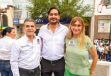 PARTICIPΓ EL ALCALDE CARLOS PEΓA ORTIZ AL LΓDER DE LA FTR EN EL DESFILE CONMEMORATIVO DEL DΓA DEL TRABAJO
