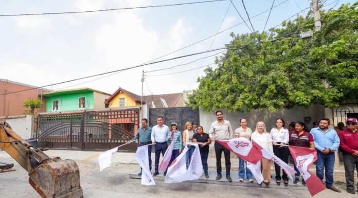 CON PAVIMENTACIÓN HIDRÁULICA LLEVAMOS BIENESTAR Y DIGNIDAD A LAS FAMILIAS: CARLOS PEÑA ORTIZ