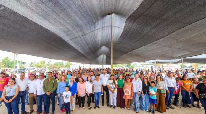 CELEBRÓ CARLOS PEÑA ORTIZ DÍA DEL PUEBLO CON FAMILIAS DEL FRACCIONAMIENTO HALCÓN DE REYNOSA