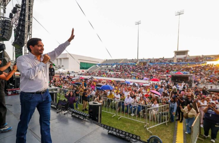 CELEBRARON MILES DE REYNOSENSES EL DÍA DE LAS MADRES 2026 CON EL ALCALDE CARLOS PEÑA ORTIZ