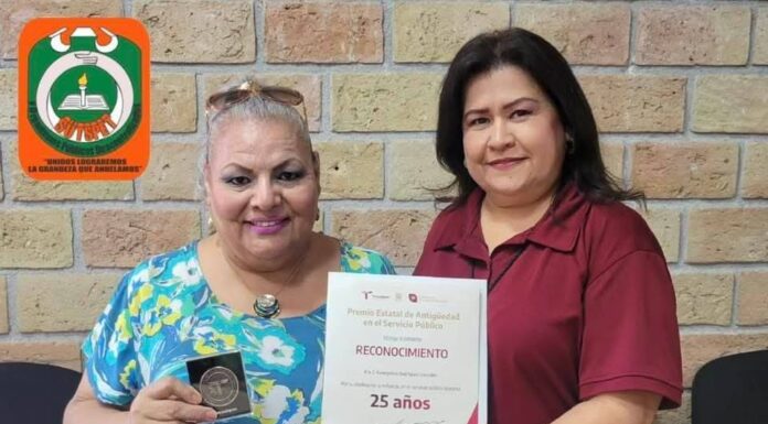RECONOCEN 32 AÑOS DE SERVICIO DE EVA RODRÍGUEZ EN LA FISCALÍA DE TAMAULIPAS
