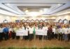 CON ENTREGA DE BONO MUNICIPAL RECONOCEN LABOR DE LOS TRABAJADORES DE LA EDUCACIÓN