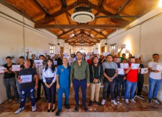 ENTREGÓ ALCALDE CARLOS PEÑA ORTIZ DIPLOMAS DEL PROGRAMA MUNICIPAL «TAZO DORADO»