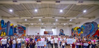 ENCABEZÓ CARLOS PEÑA ORTIZ ENTREGA DE TARJETAS DE BECA RITA CETINA