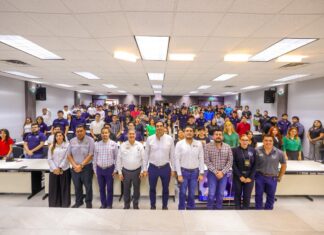 SE SUMÓ COMUNIDAD ESTUDIANTIL DE LA UAMRA-UAT A PROGRAMA DE CARLOS PEÑA ORTIZ