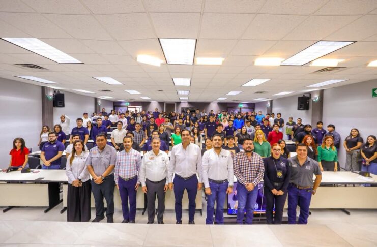 SE SUMÓ COMUNIDAD ESTUDIANTIL DE LA UAMRA-UAT A PROGRAMA DE CARLOS PEÑA ORTIZ