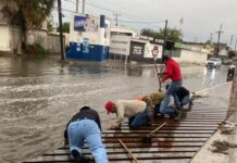 ATIENDE COMAPA ENCHARCAMIENTOS TRAS RECIENTES PRECIPITACIONES