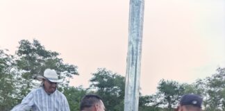 INSTALÓ COMAPA BOMBA SUMERGIBLE EN RINCÓN DE LAS FLORES