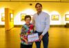 CORTÓ ALCALDE CARLOS PEÑA ORTIZ EL LISTÓN INAUGURAL DE LA OBRA PICTÓRICA DE MÁNGELES BAROCIO