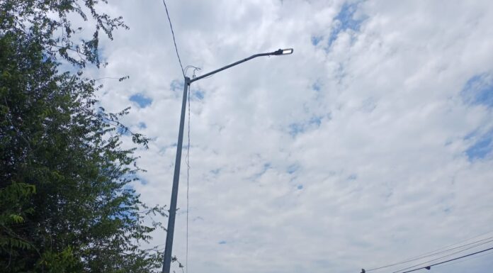 REFUERZA CARLOS PEÑA ORTIZ ALUMBRADO PÚBLICO EN COLONIAS DE REYNOSA PARA MEJORAR SEGURIDAD VIAL Y CIUDADANA