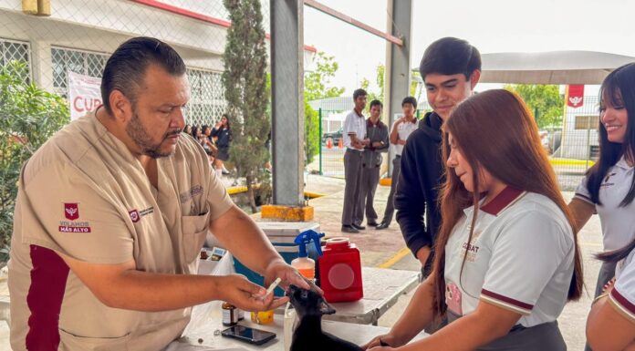 INVITA CARLOS PEÑA ORTIZ A LA JORNADA MÉDICA VETERINARIA EN EL COBAT 22 DE VILLAS DE ESMERALDA