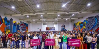 APUESTA ALCALDE CARLOS PEÑA ORTIZ POR EDUCACIÓN DE JÓVENES UNIVERSITARIOS CON BECAS MUNICIPALES