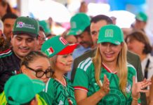 CONVIVIÓ LA SENADORA MAKI ORTIZ CON AFICIONADOS AL FUTBOL EN TRANSMISIÓN DE JUEGO MUNDIALISTA
