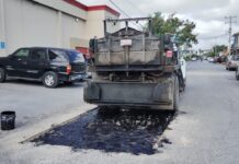 REFUERZA GOBIERNO DE CARLOS PEÑA ORTIZ PROGRAMA DE BACHEO EN SECTORES ESTRATÉGICOS DE REYNOSA