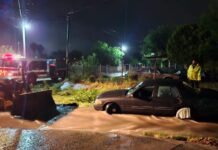 PROTECCIΓN CIVIL AUXILIA A AUTOMOVILISTAS AFECTADOS POR LLUVIAS EN DΓAZ ORDAZ