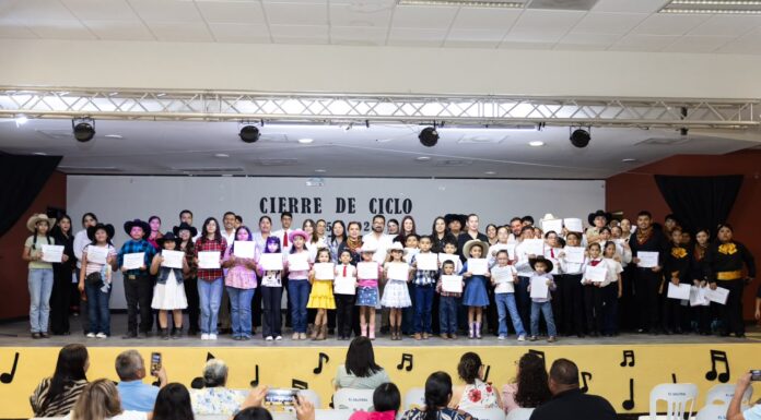 CLAUSURAN CON ÉXITO TALLERES DE LA CASA DE CULTURA