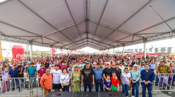 CELEBRARON MILES DE PADRES SU DÍA CON EL ALCALDE CARLOS PEÑA ORTIZ EN REYNOSA