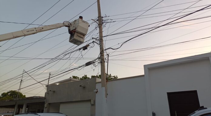 REFUERZAN ALUMBRADO PÚBLICO EN LA COLONIA EMILIANO ZAPATA DE REYNOSA