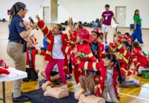 IMPARTE GOBIERNO DE CARLOS PEÑA ORTIZ PRÁCTICAS DE PRIMEROS AUXILIOS EN CAMPAMENTO DEL IMD