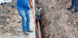 INICIÓ COMAPA REHABILITACIÓN DE DRENAJE SANITARIO EN LA COLONIA LONGORIA