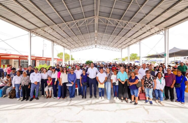 RECIBIERON EN PUERTA GRANDE MÚLTIPLES SERVICIOS GRATUITOS DEL GOBIERNO DE REYNOSA